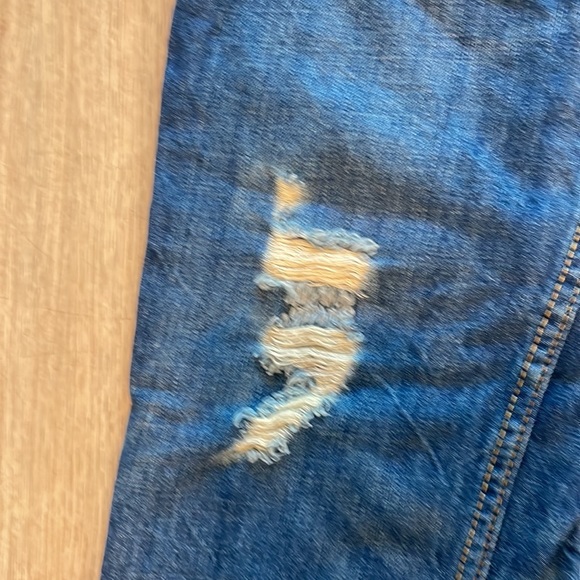 502 Levi’s Jeans - Womens size 28 - Picture 3 of 8